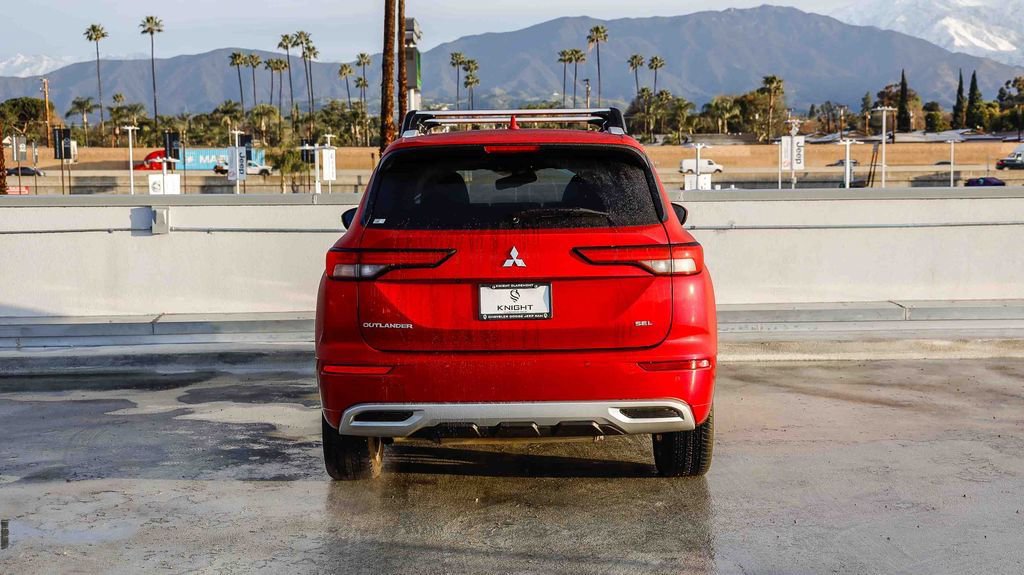 Used 2024 Mitsubishi Outlander SEL image 8