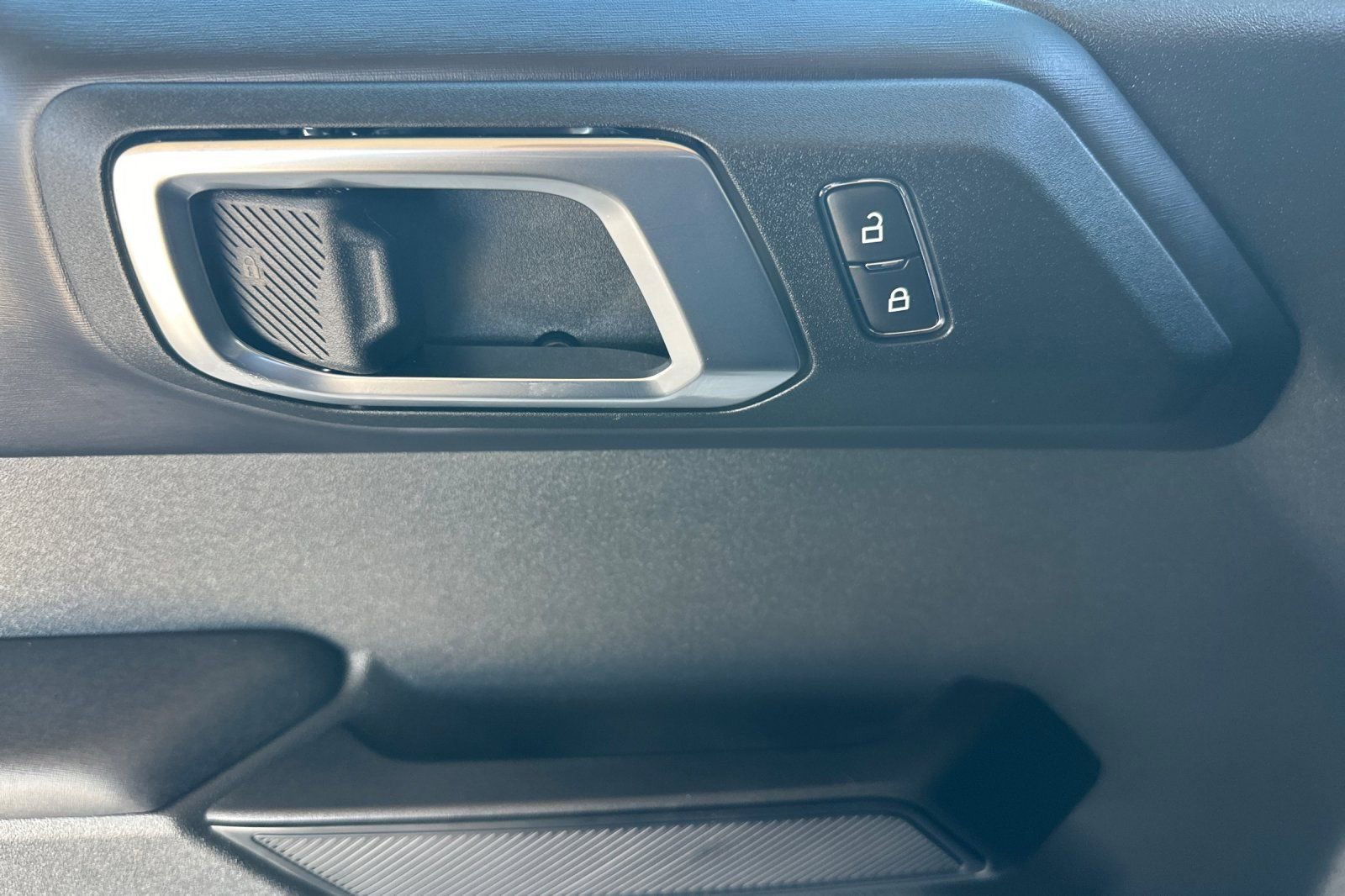 New 2025 Ford Bronco Badlands image 11