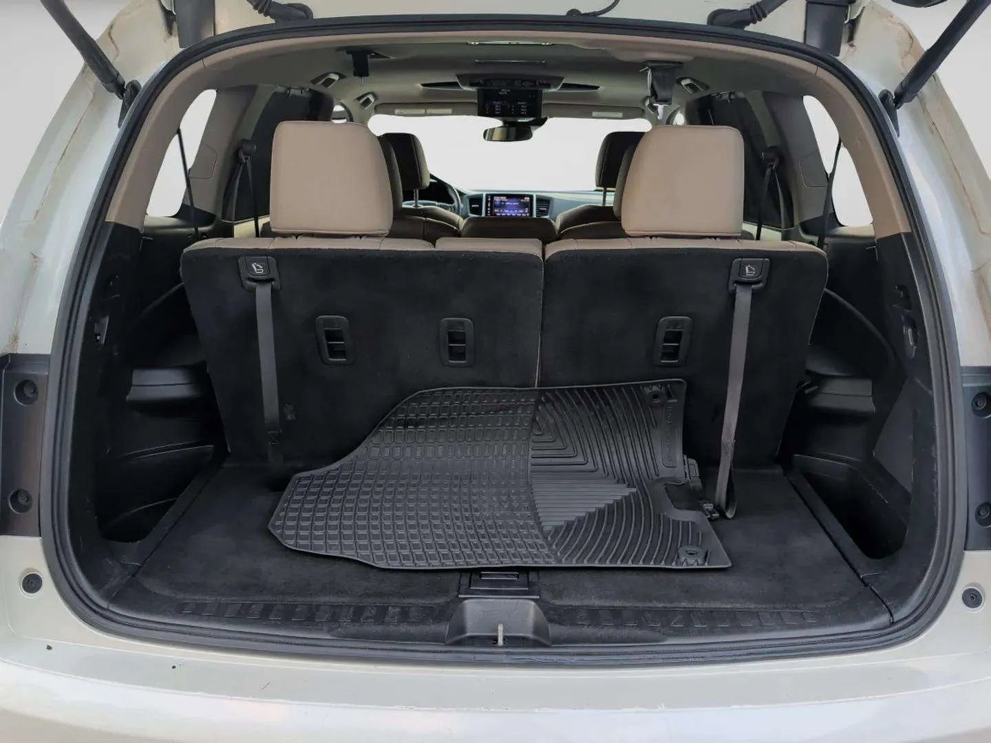 Used 2017 Honda Pilot Touring image 37