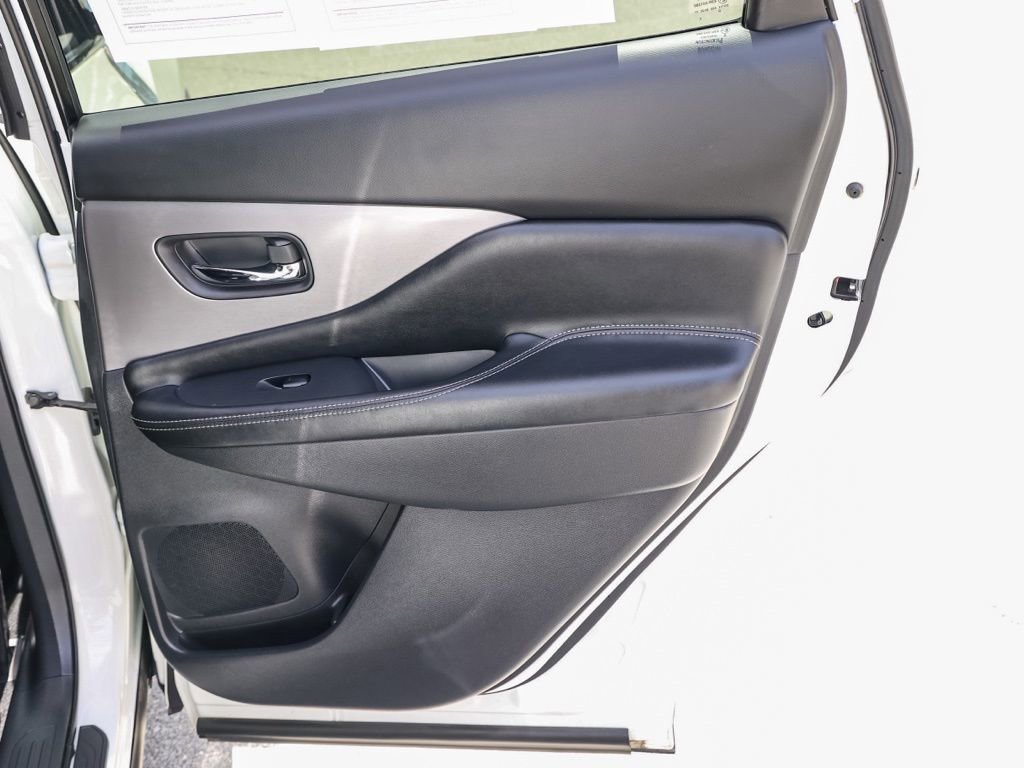 Used 2019 Nissan Murano SV w/ Cargo Package FWD image 19