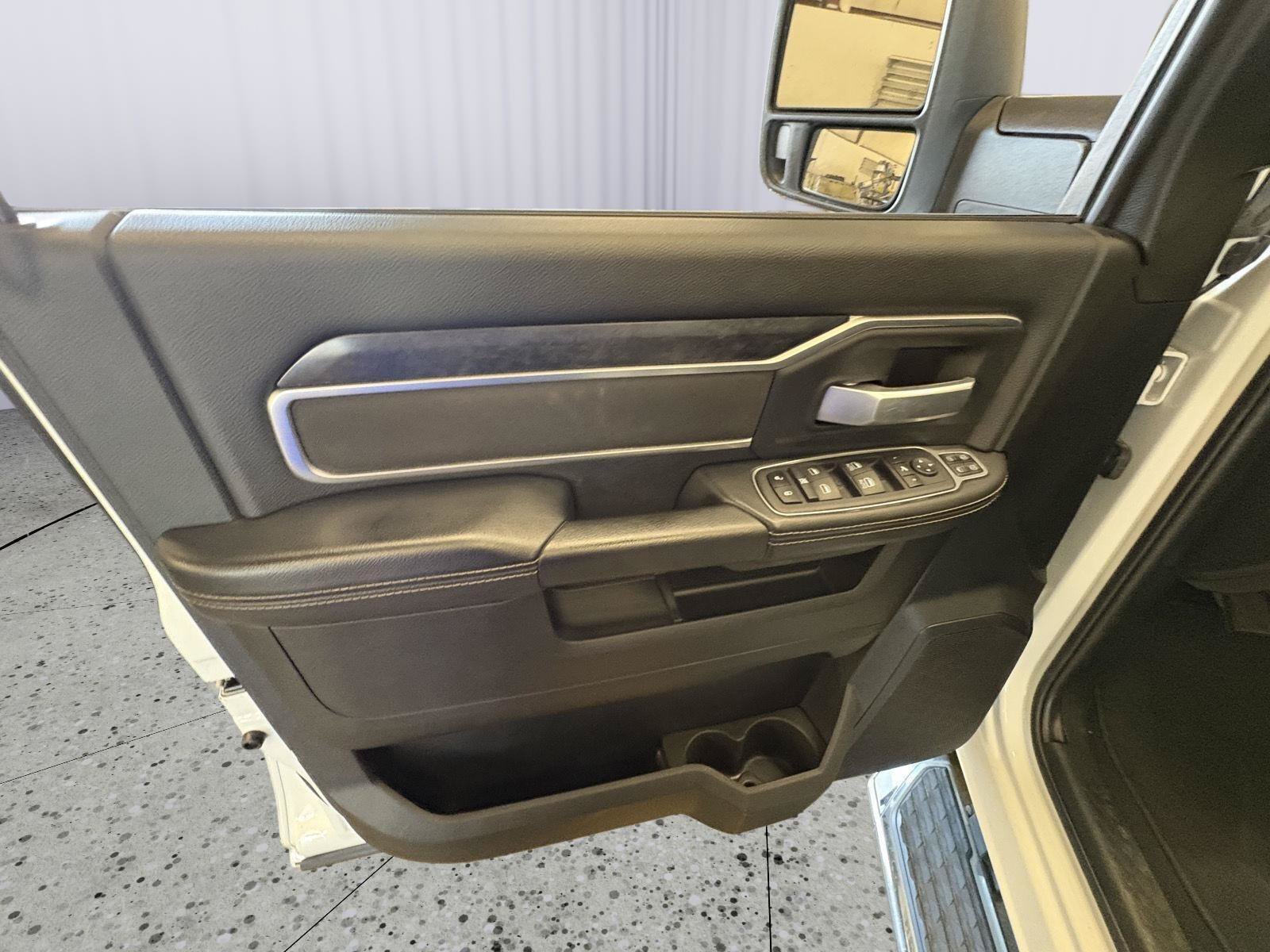 Used 2024 RAM 2500 Big Horn w/ Off Road Package AWD/4WD image 21