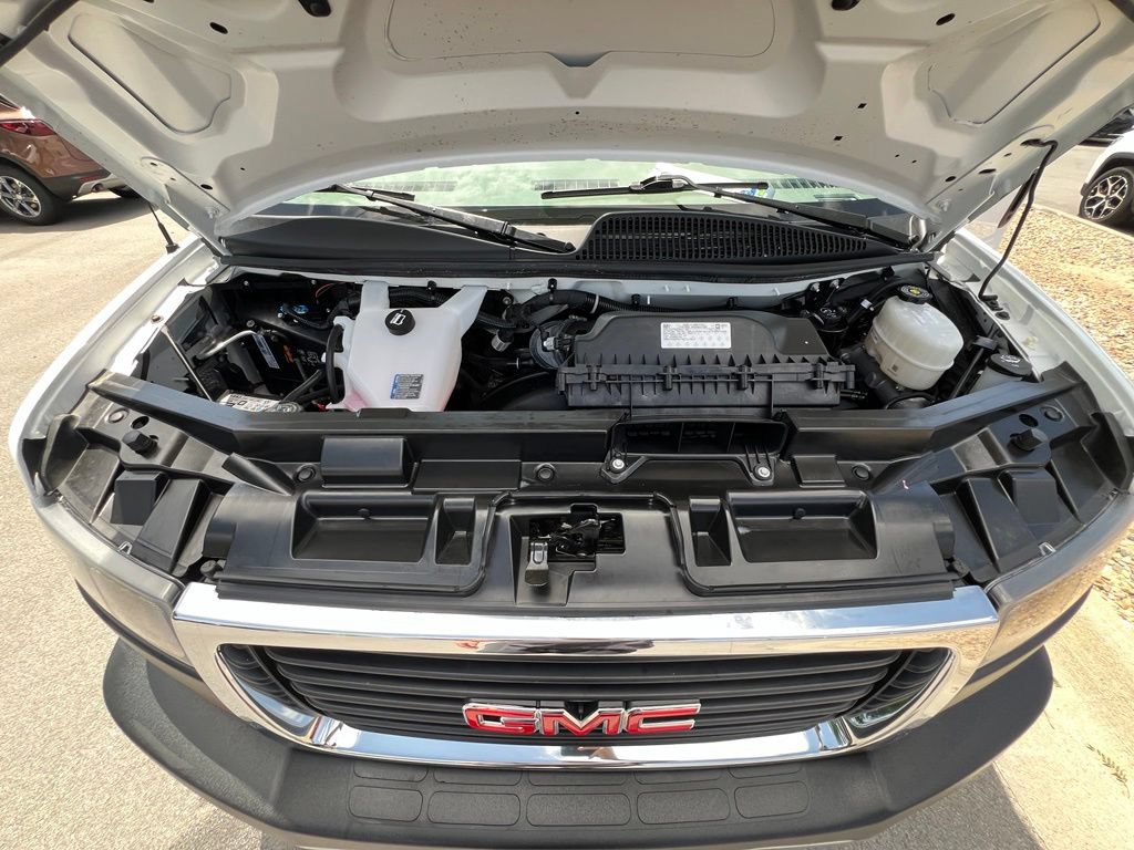 Used 2025 GMC Savana 2500 w/ Driver Convenience Package RWD image 40