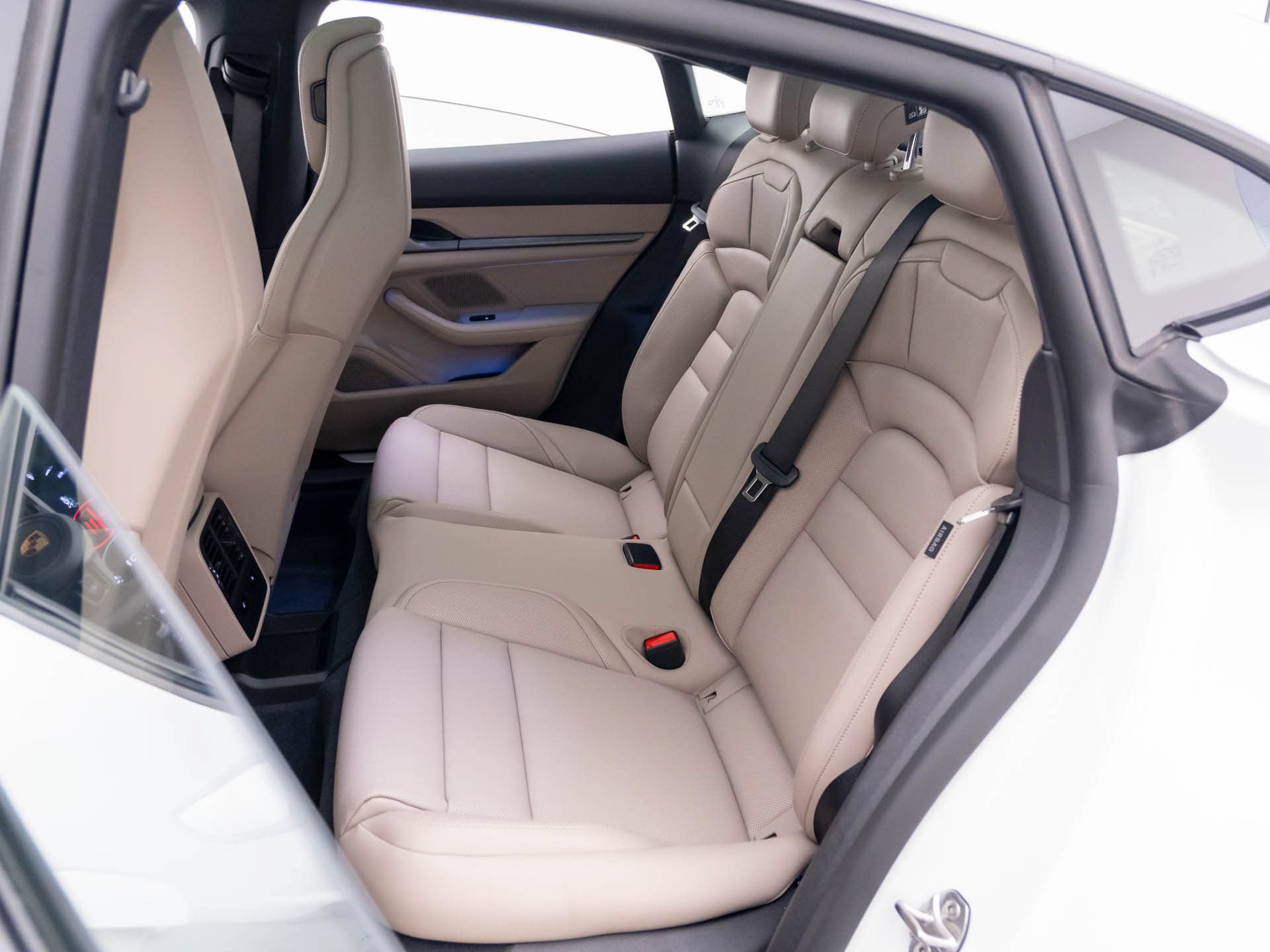 New 2026 Porsche Taycan AWD/4WD image 17