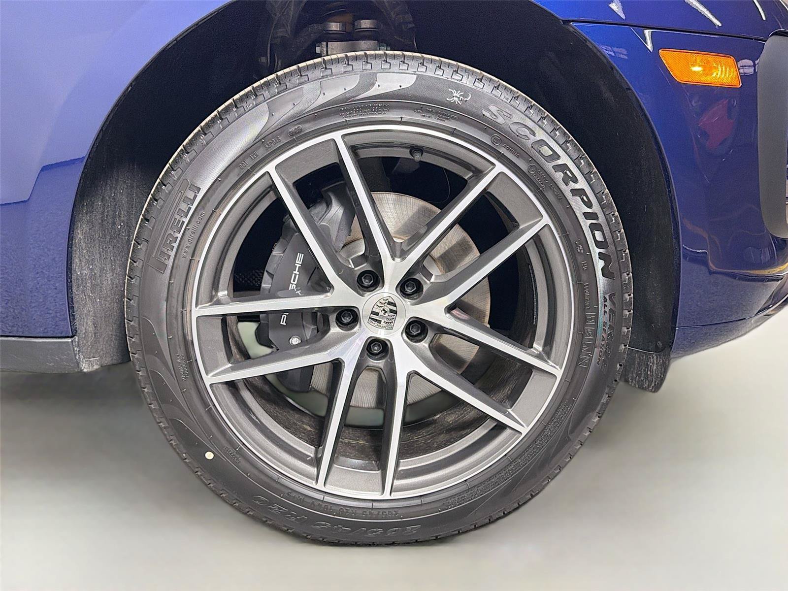 Certified 2026 Porsche Macan Turbo AWD/4WD image 14