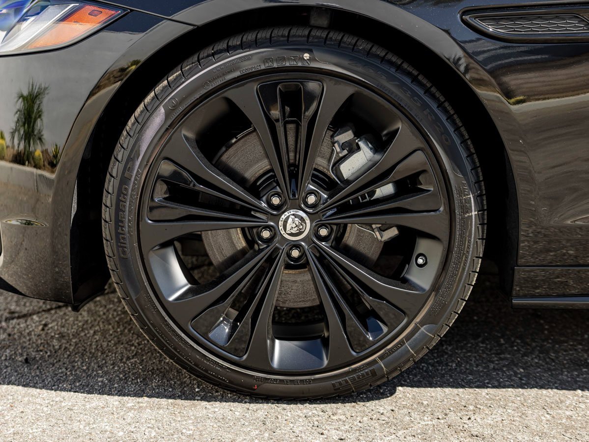 New 2024 Jaguar XF R-Dynamic SE image 11