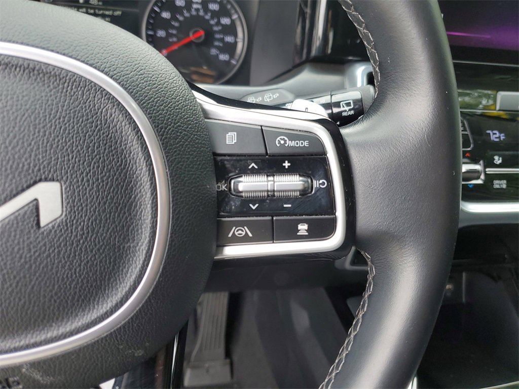 Used 2022 Kia Sorento SX w/ Panoramic Sunroof Package image 26