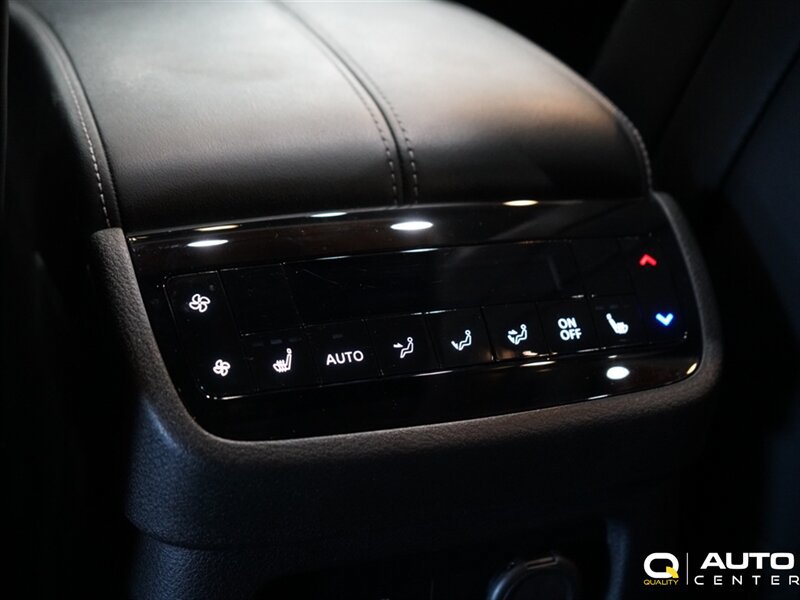 Used 2024 INFINITI QX60 Luxe AWD/4WD image 32
