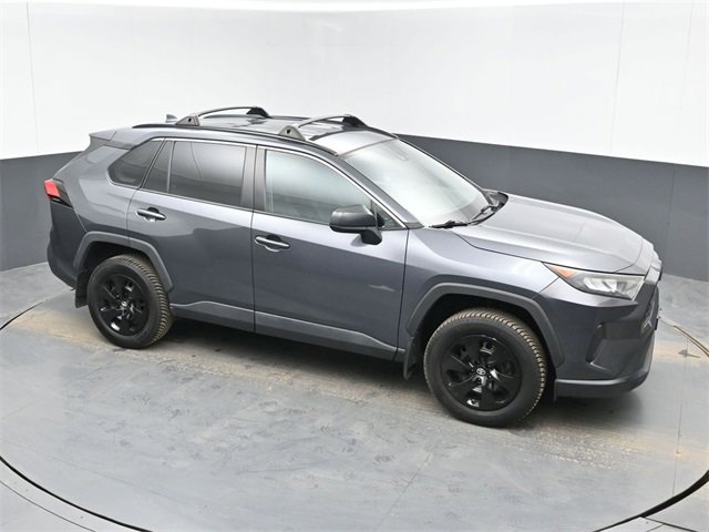 Used 2021 Toyota RAV4 LE image 1