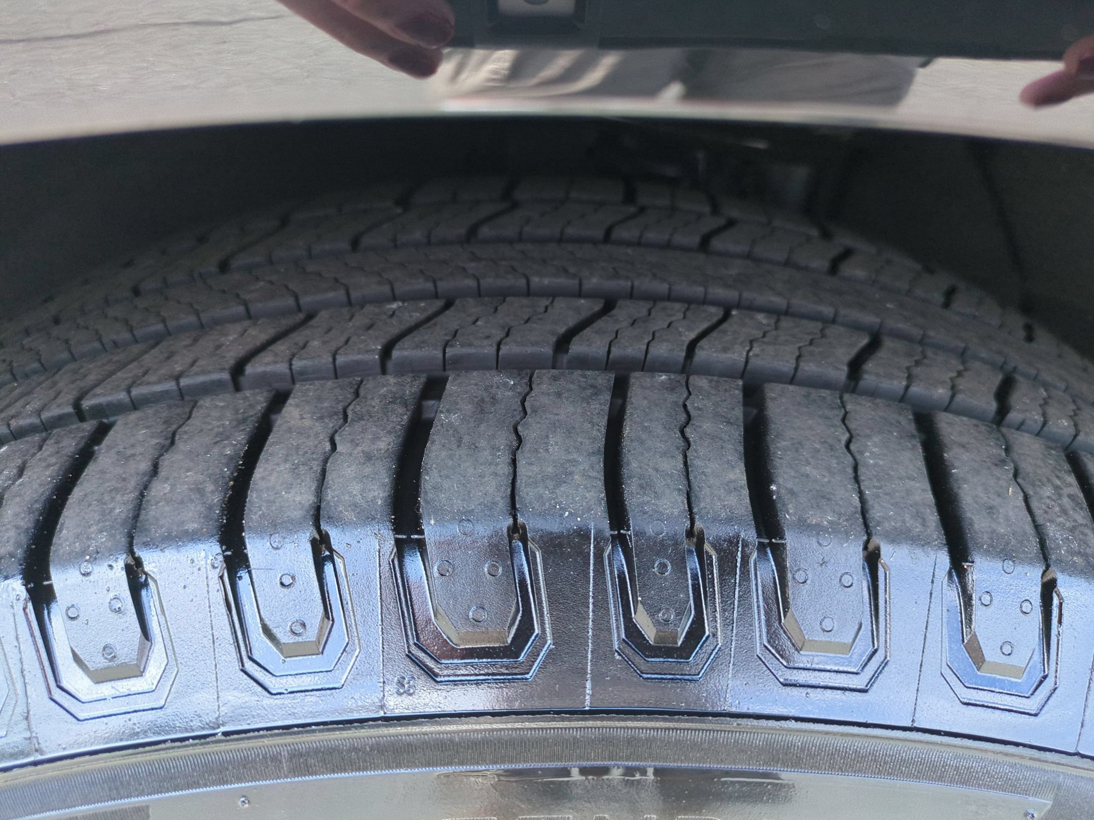 Certified 2018 Cadillac XT5 Luxury w/ Driver Awareness Package FWD image 11