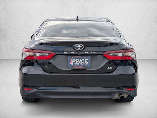 Used 2022 Toyota Camry LE image 6