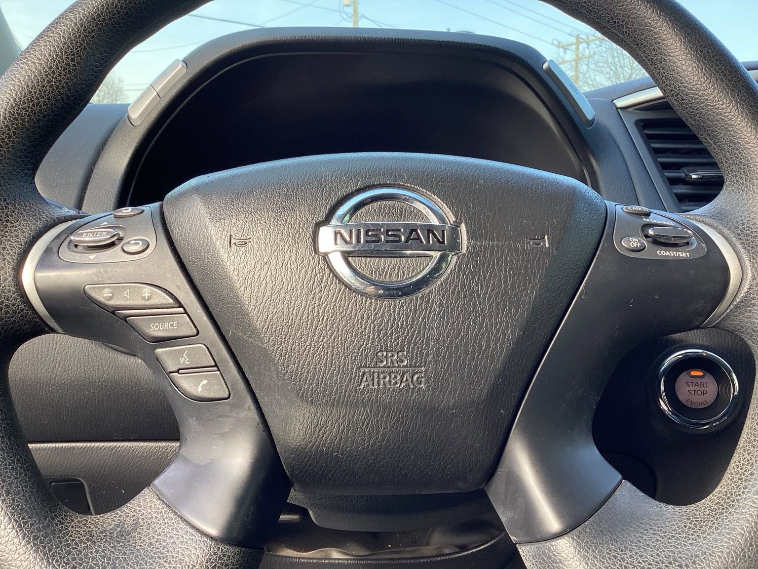 Used 2018 Nissan Pathfinder S image 10