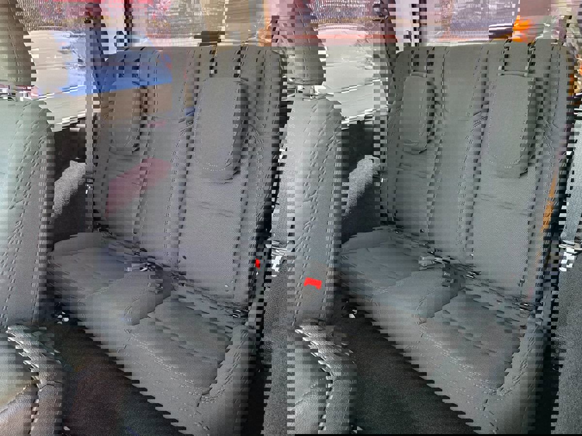 Used 2020 Jeep Wrangler Sport image 27