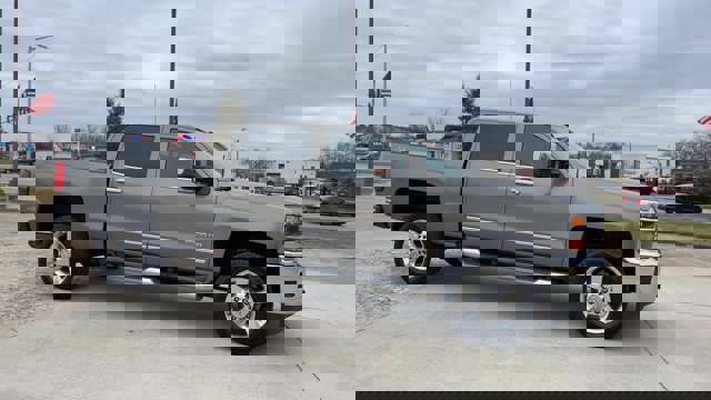 Used 2017 Chevrolet Silverado 2500 LTZ w/ Vortec Plus Package image 2