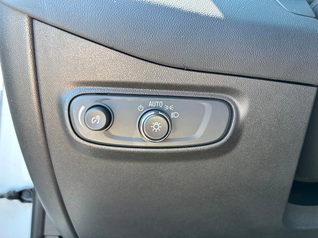 Used 2023 Chevrolet Equinox LT w/ LPO, Floor Liner Package AWD/4WD image 21