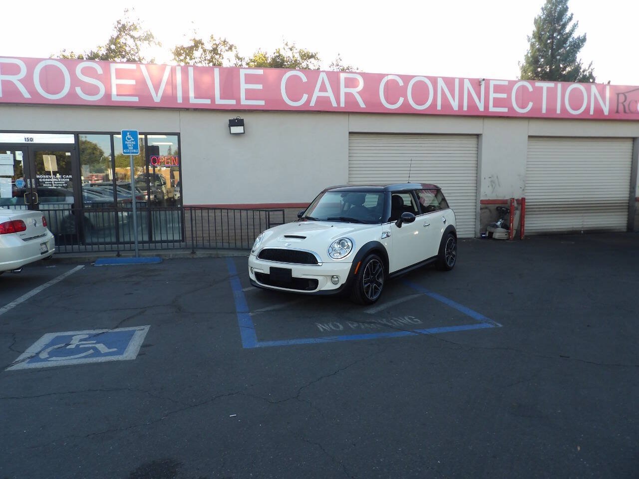 Used 2013 MINI Cooper Clubman S FWD image 1