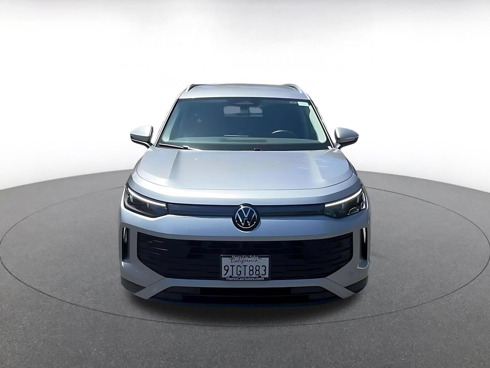 Used 2026 Volkswagen Tiguan SE AWD/4WD image 4