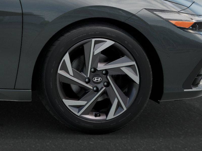New 2026 Hyundai Elantra Limited FWD image 8