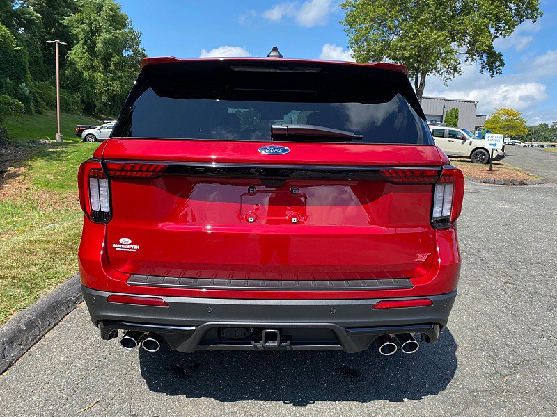 Certified 2025 Ford Explorer ST w/ Sun And Sound Package image 8