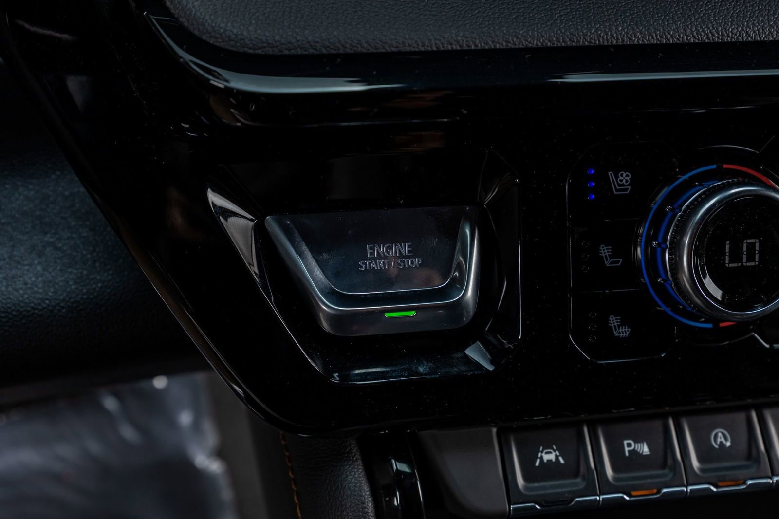 Used 2026 GMC Sierra 1500 AT4 w/ Technology Package image 23