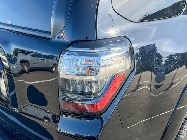 Used 2022 Toyota 4Runner SR5 Premium AWD/4WD image 9