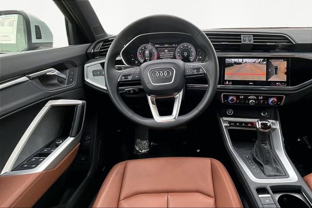 Used 2025 Audi Q3 2.0T Premium Plus w/ Premium Plus Package image 5