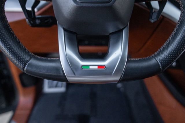 Used 2019 Lamborghini Urus image 36