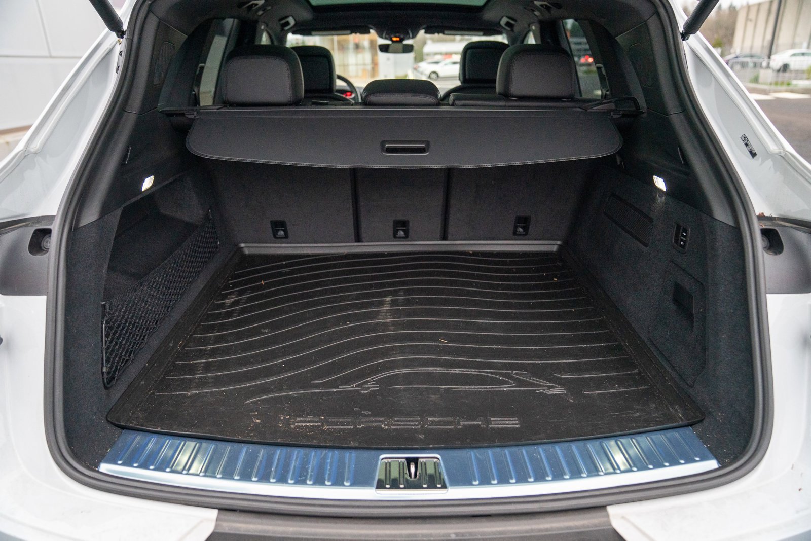 Used 2025 Porsche Cayenne image 26