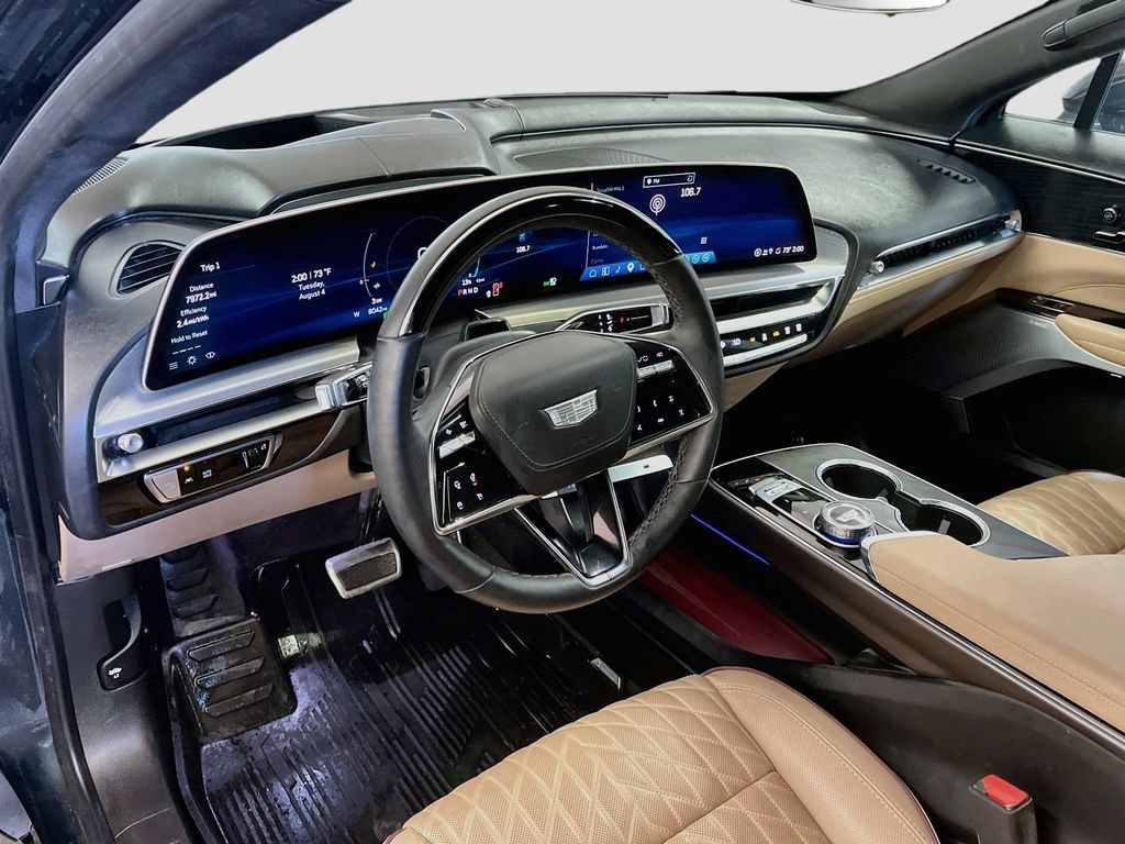 Used 2026 Cadillac Lyriq Signature Luxury w/ Nappa Leather Package AWD/4WD image 9