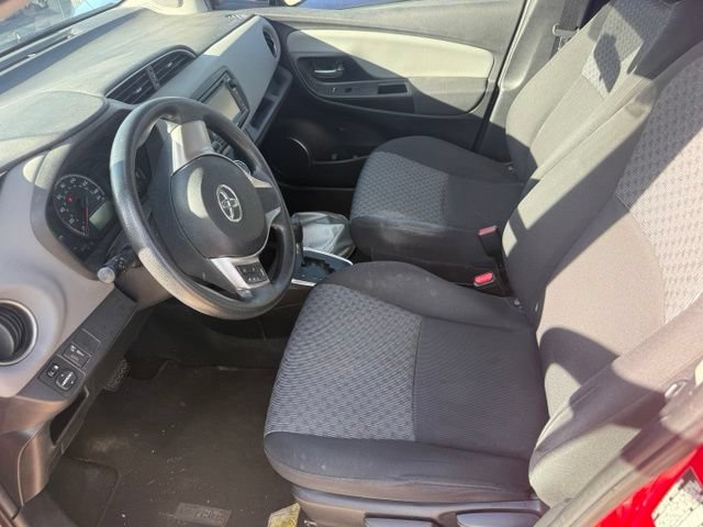 Used 2015 Toyota Yaris LE FWD image 2