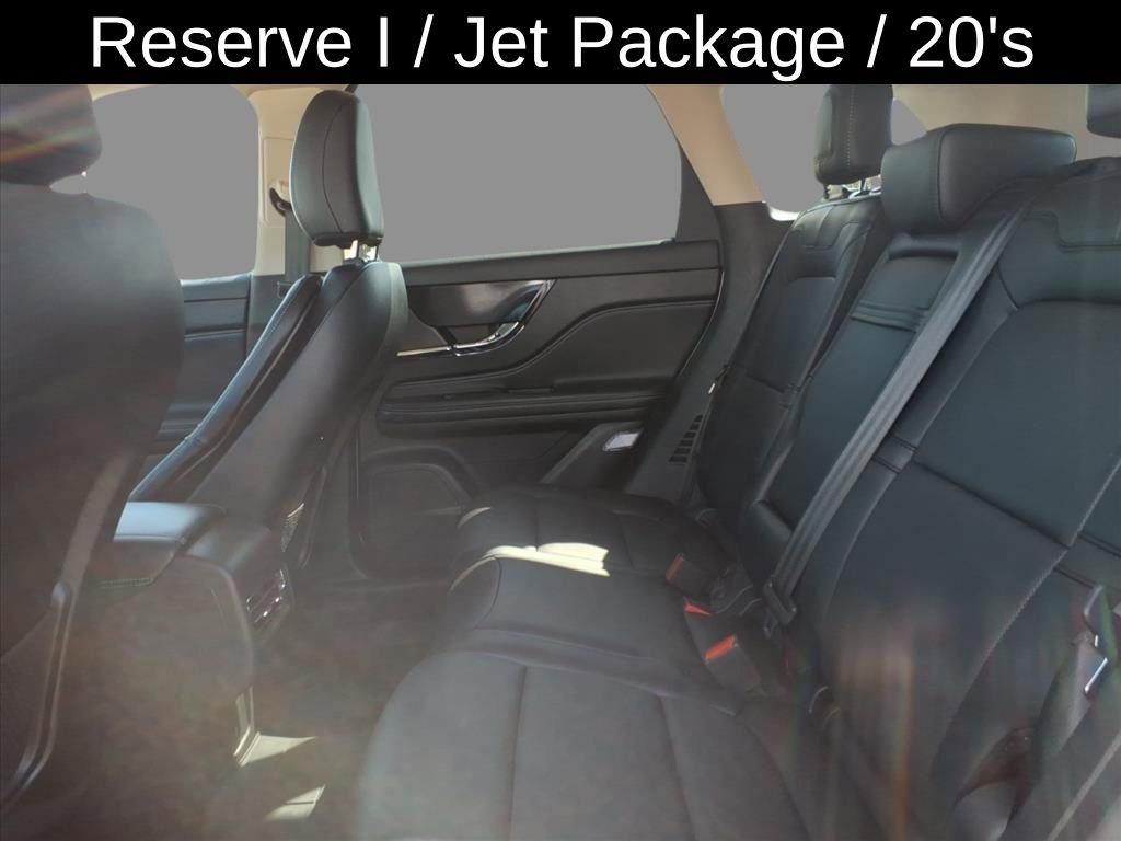 Used 2024 Lincoln Corsair Reserve w/ Jet Appearance Package image 6
