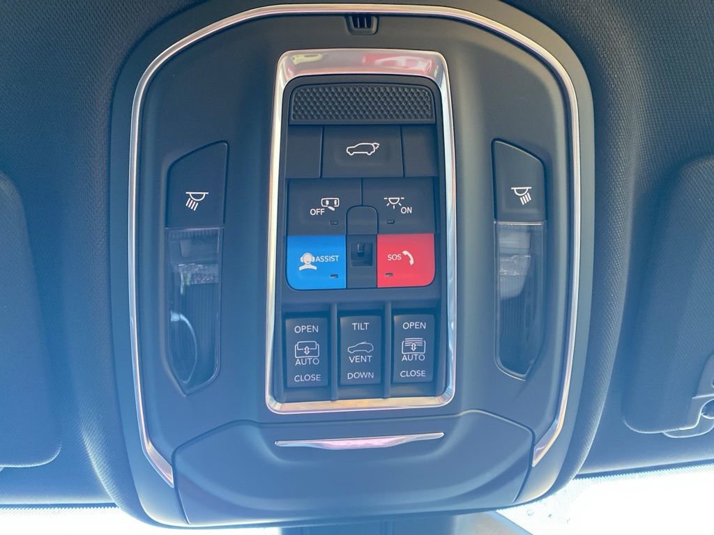 New 2025 Jeep Grand Cherokee Limited image 21