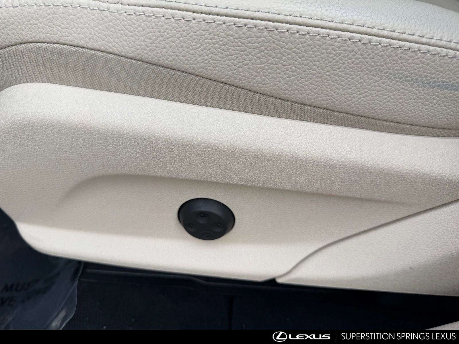 Used 2020 Mercedes-Benz GLC 300 image 24