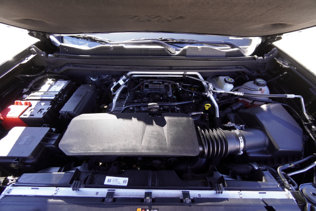 Used 2026 GMC Canyon AT4 w/ Technology Plus Package AWD/4WD image 10