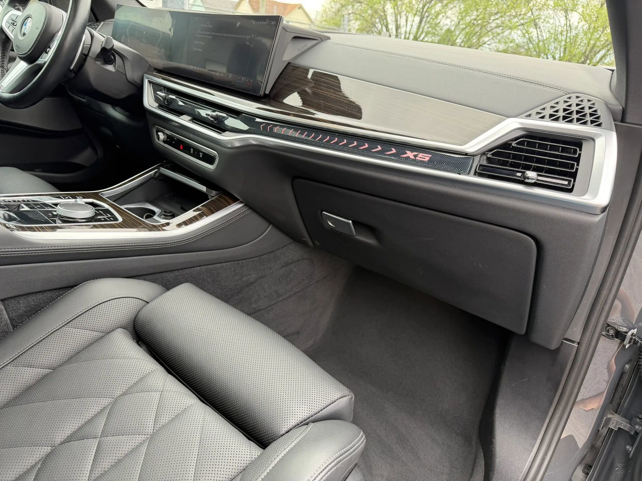 Used 2024 BMW X5 xDrive40i w/ Premium Essential Package image 19