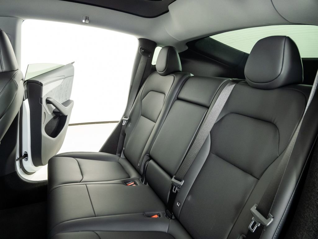 Used 2026 Tesla Model Y Long Range image 20
