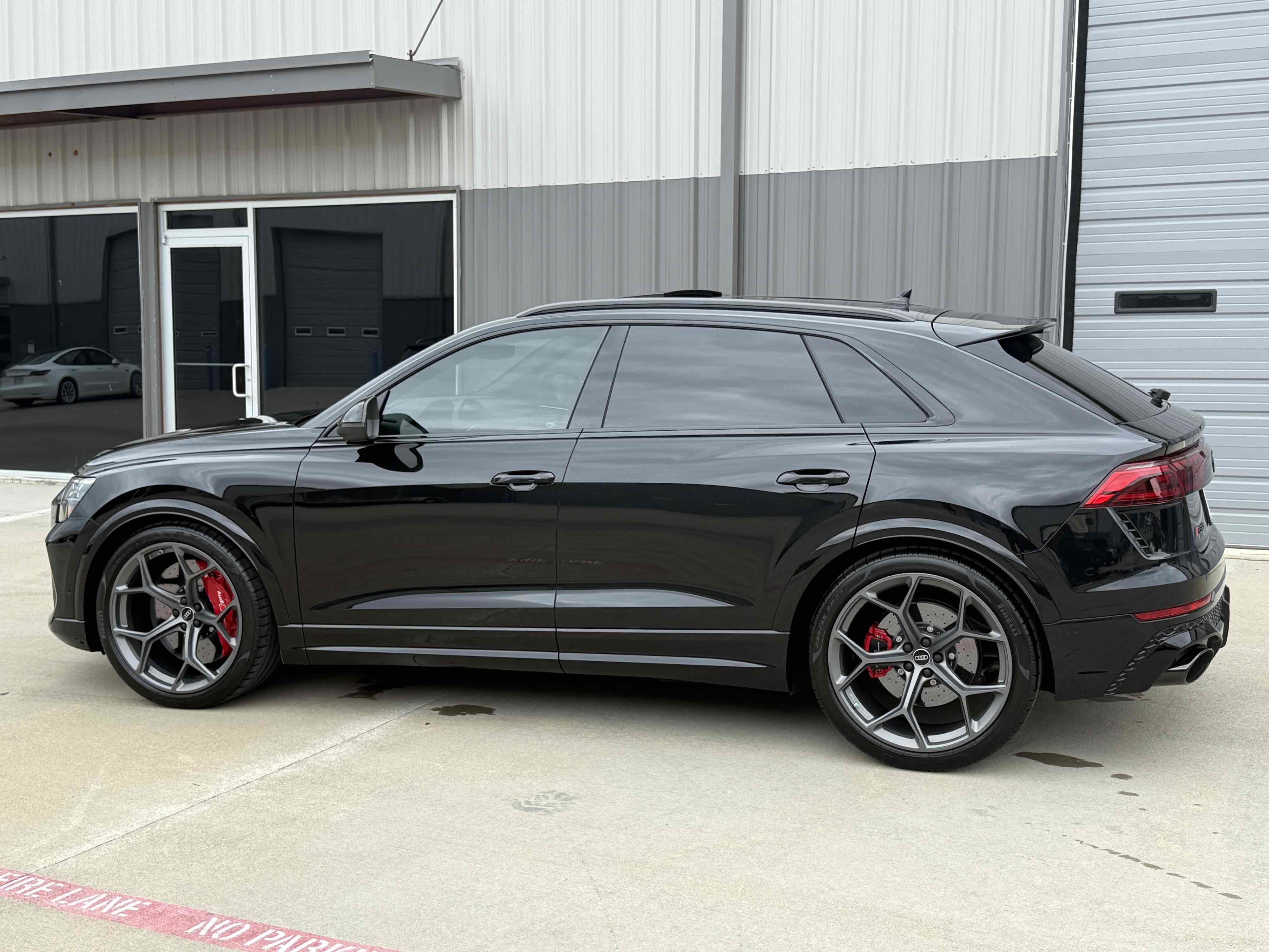 Used 2025 Audi RS Q8 performance image 75