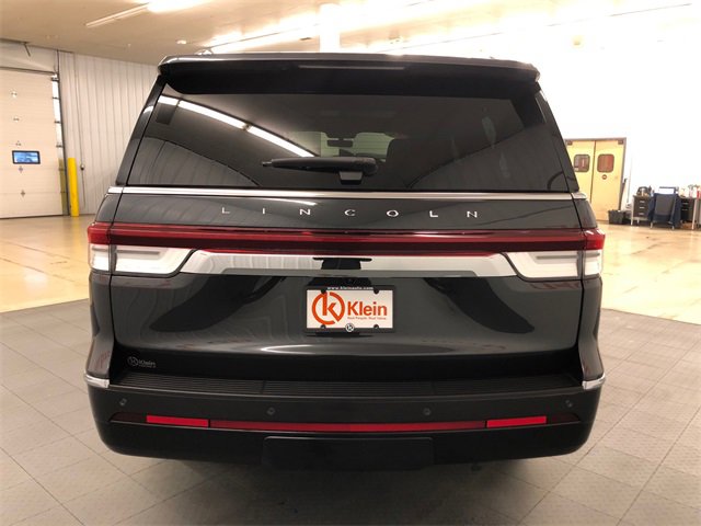 Used 2024 Lincoln Navigator L Reserve image 7