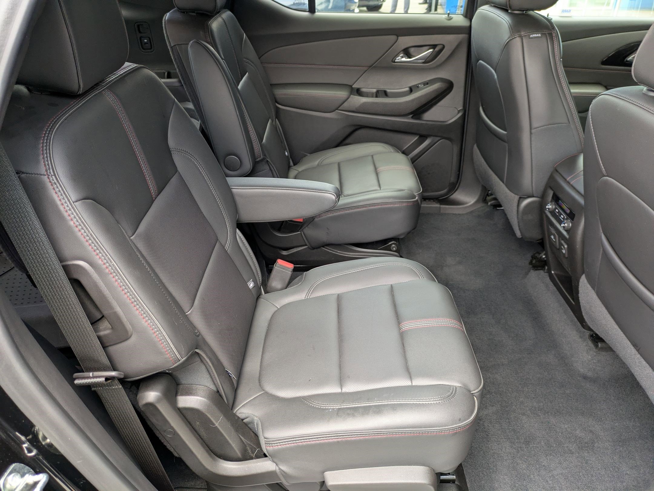 Certified 2023 Chevrolet Traverse RS w/ LPO, Floor Liner Package image 26