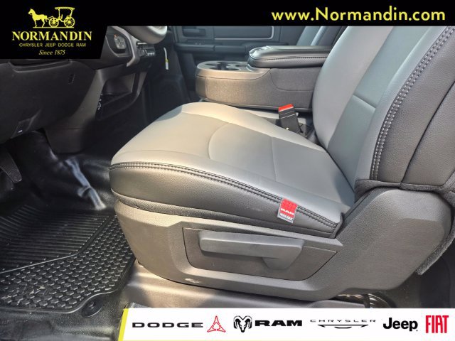 New 2026 RAM 3500 Tradesman AWD/4WD image 6