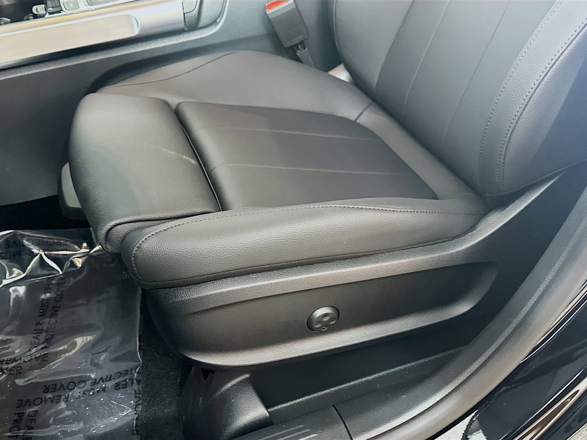 New 2026 Mercedes-Benz GLB 250 4MATIC image 19