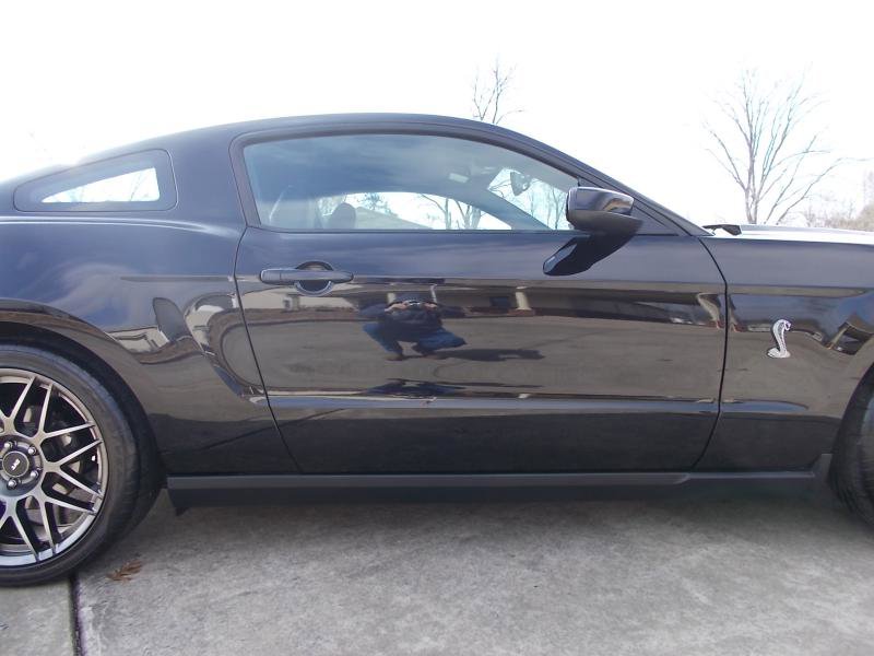 Used 2011 Ford Mustang Shelby GT500 w/ SVT Performance Pkg image 16