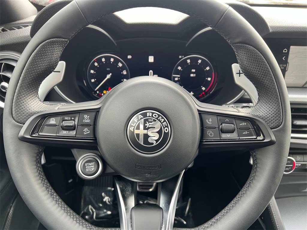 New 2025 Alfa Romeo Stelvio Sprint image 18