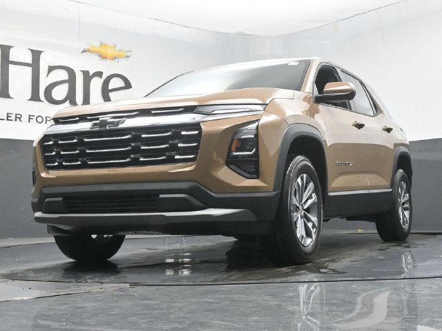 New 2027 Chevrolet Equinox LT w/ LPO, Floor Liner Package FWD image 4