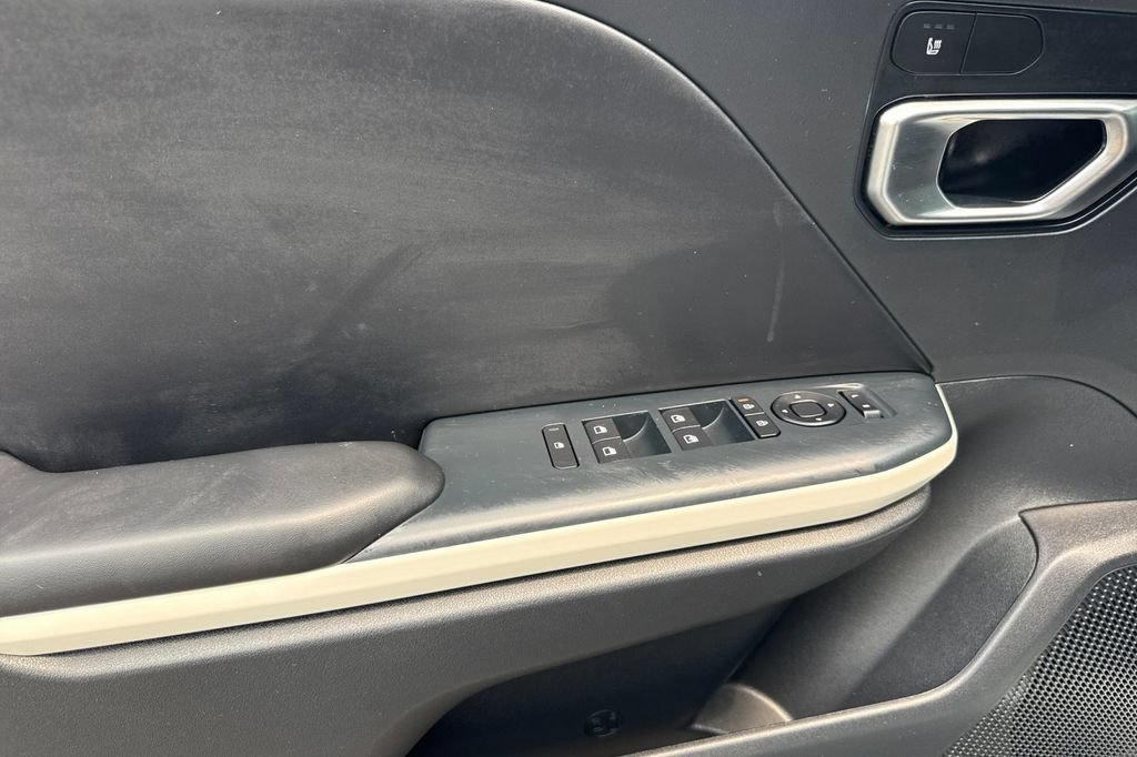 Used 2025 Kia K4 GT-Line FWD image 11