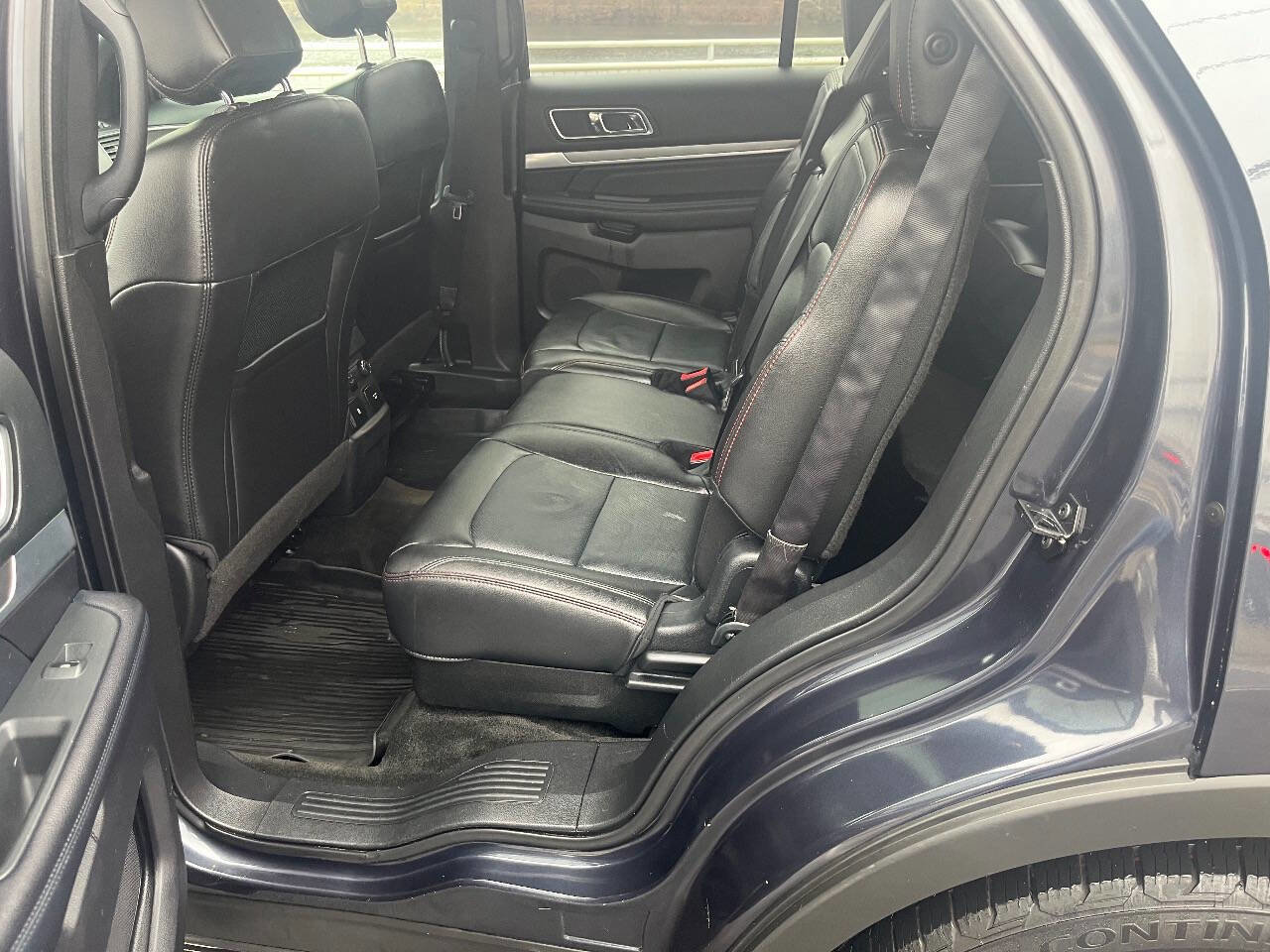 Used 2017 Ford Explorer Sport w/ Equipment Group 401A image 8