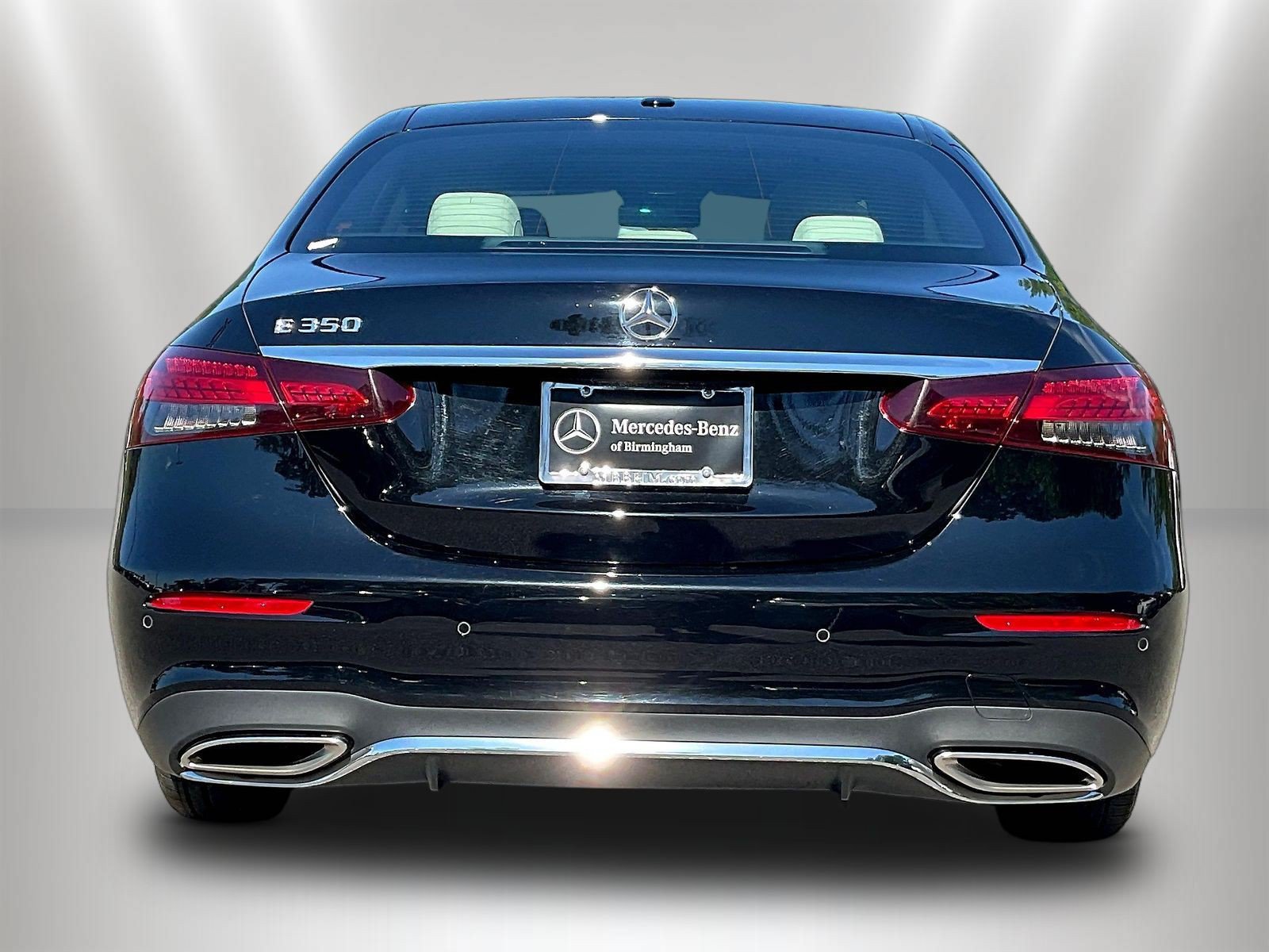 Used 2022 Mercedes-Benz E 350 Sedan image 6