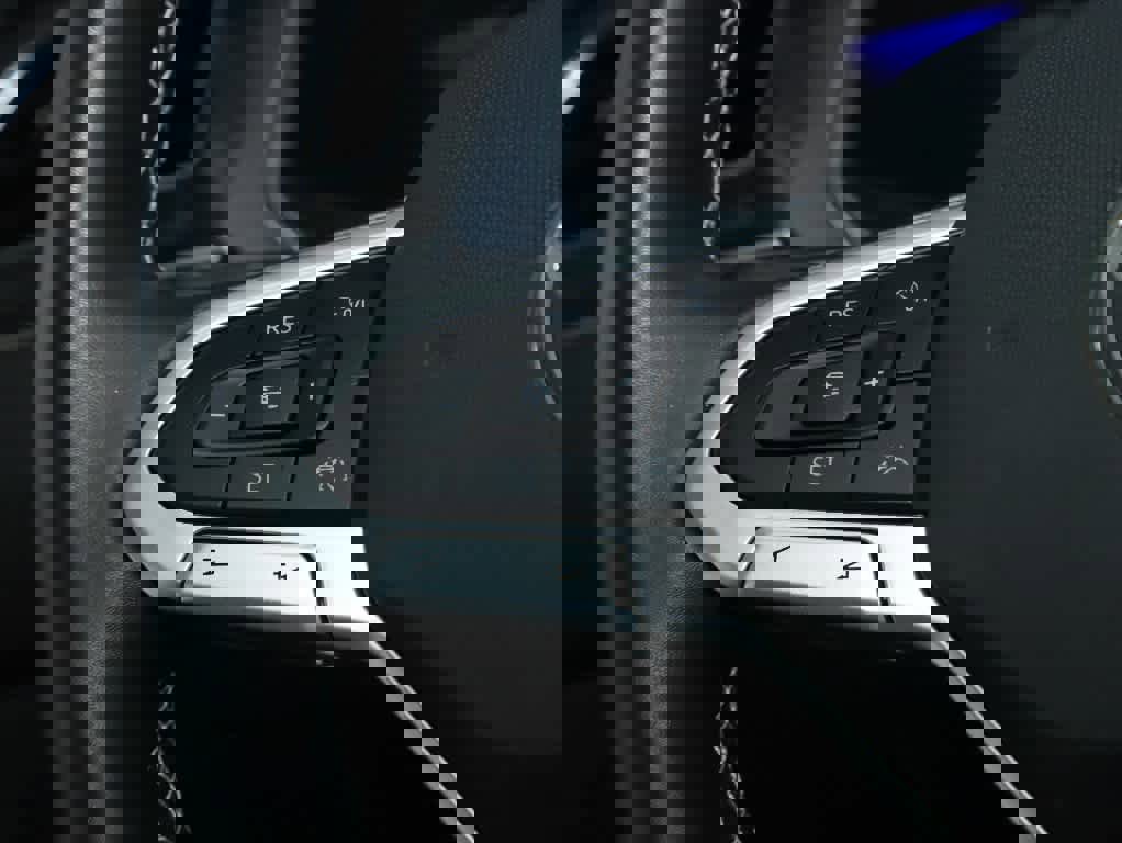 Certified 2023 Volkswagen Tiguan SE image 22