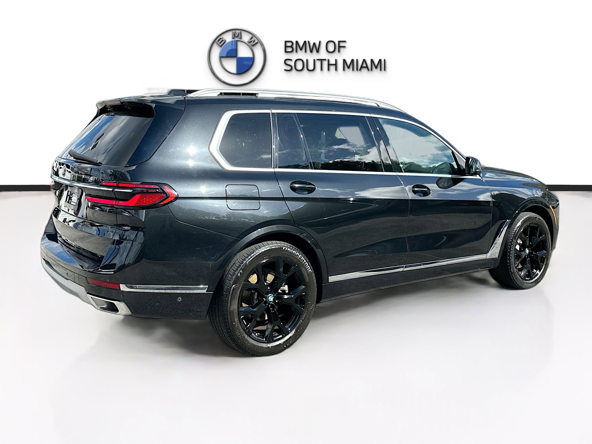 Certified 2024 BMW X7 xDrive40i w/ Premium Package image 7