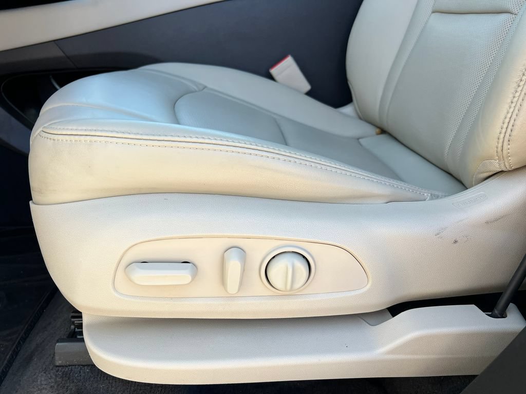 Used 2019 Buick Enclave Premium w/ Trailering Package, 5000 lbs. AWD/4WD image 12