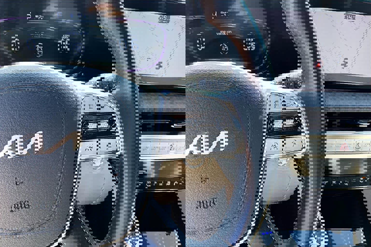 Used 2024 Kia Telluride EX image 23